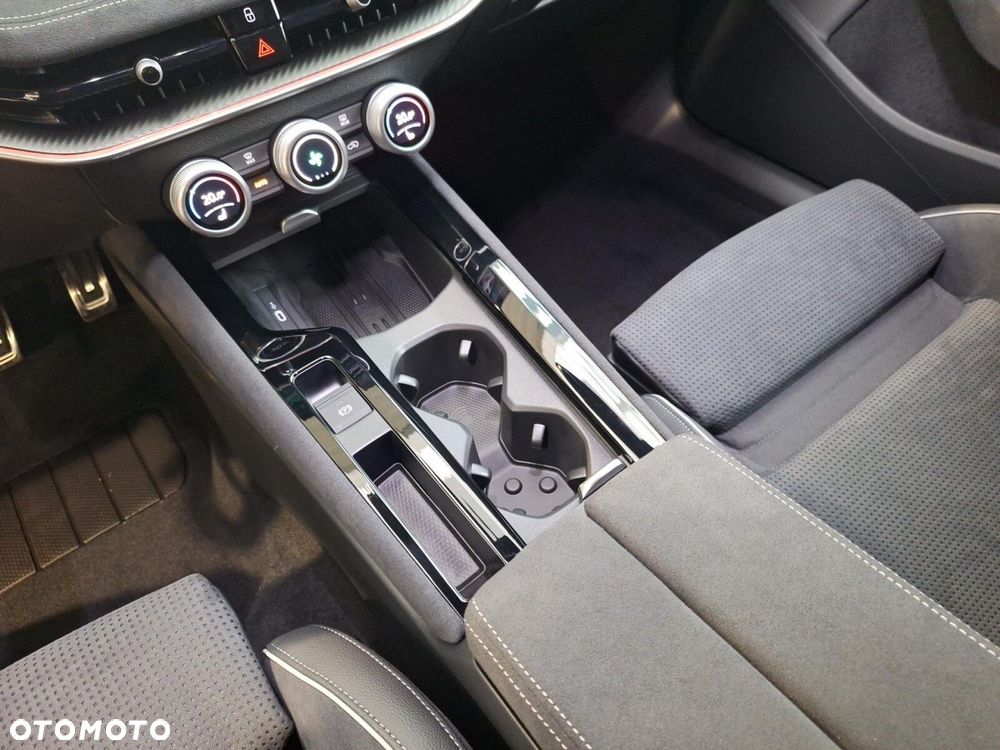 Skoda Superb 2.0 TSI 4x4 Sportline DSG - 23