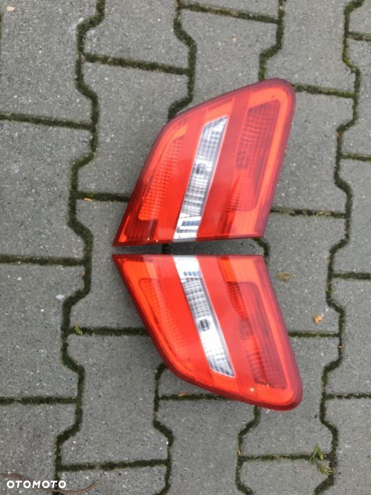 MERCEDES W 246 lampa tylne w klape prawa lewa - 1