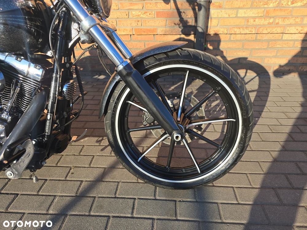 Harley-Davidson FXSB Breakout - 10