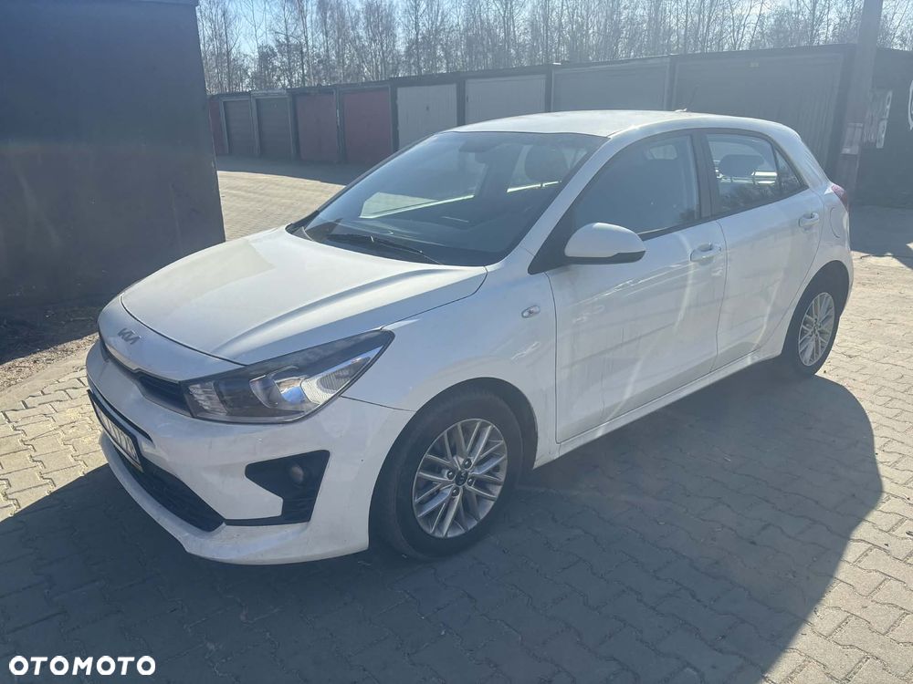 Kia Rio - 2