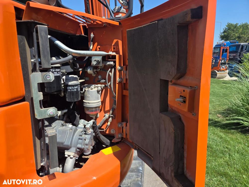 Hitachi ZX85-6, 2022, 2.787h, CUPLA RAPIDA HIDRAULICA+3 cupe NOI, adanc sapare 5m, latime 2,3m, senile cauciuc 80% ok doar 444h deplasare, inst picon pe brate, aer cond, camera spate, scaun incalzit, LAMA NIVELARE, Masa 8,5t, leasing, PROMOTIE 62.900Eur+Tva - 26