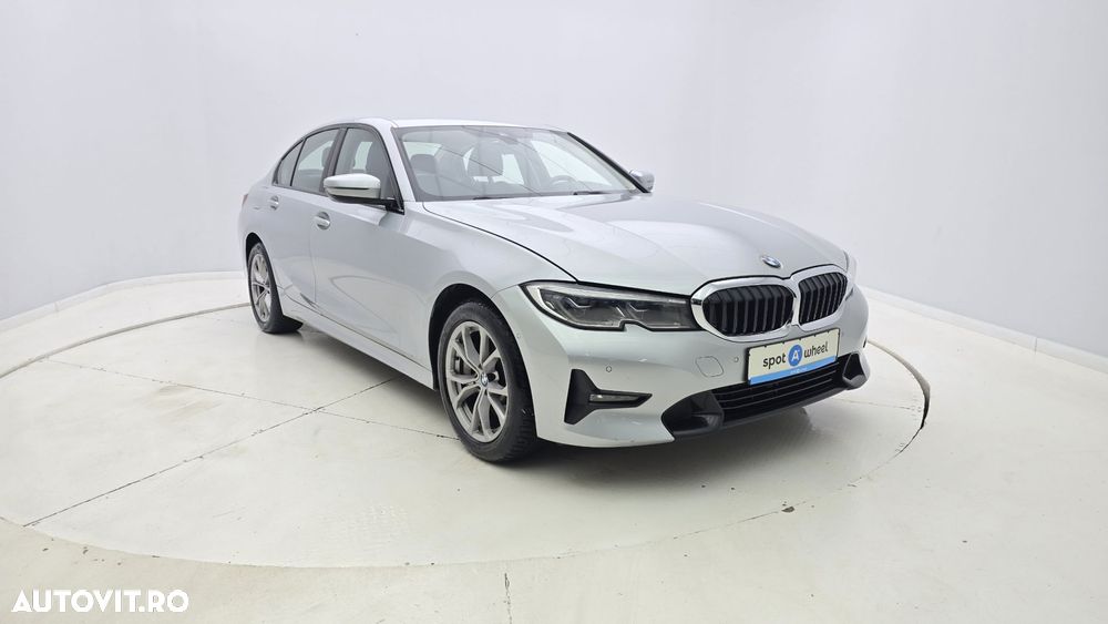 BMW Seria 3 330d xDrive AT - 4