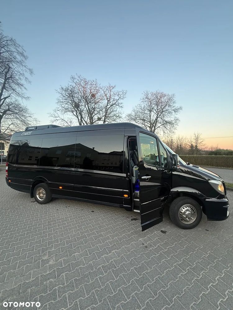 Mercedes-Benz Sprinter - 10