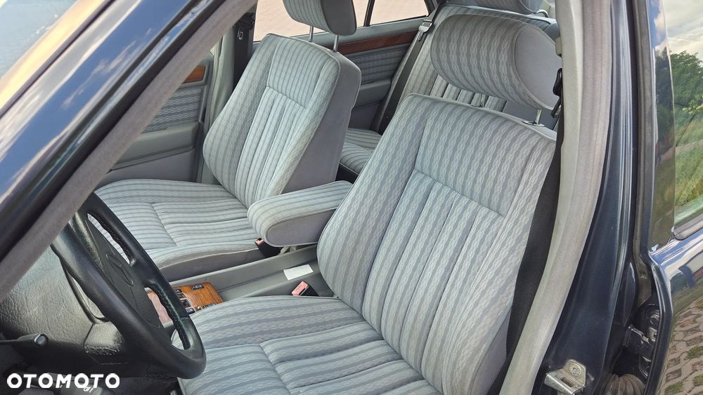 Mercedes-Benz W124 (1984-1993) - 10