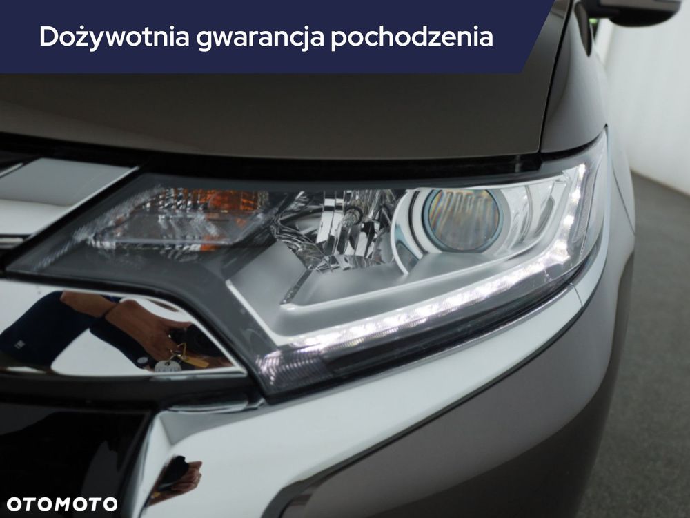 Mitsubishi Outlander - 21