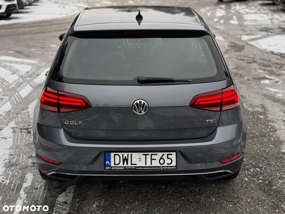 Volkswagen Golf - 8