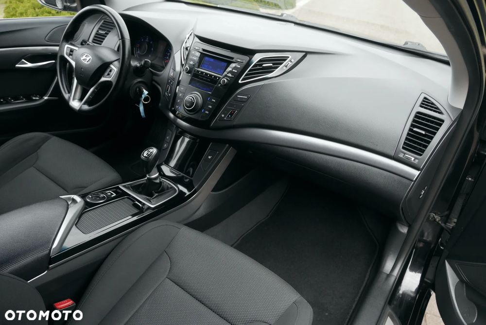 Hyundai i40 Kombi 1.7 CRDi Premium - 16
