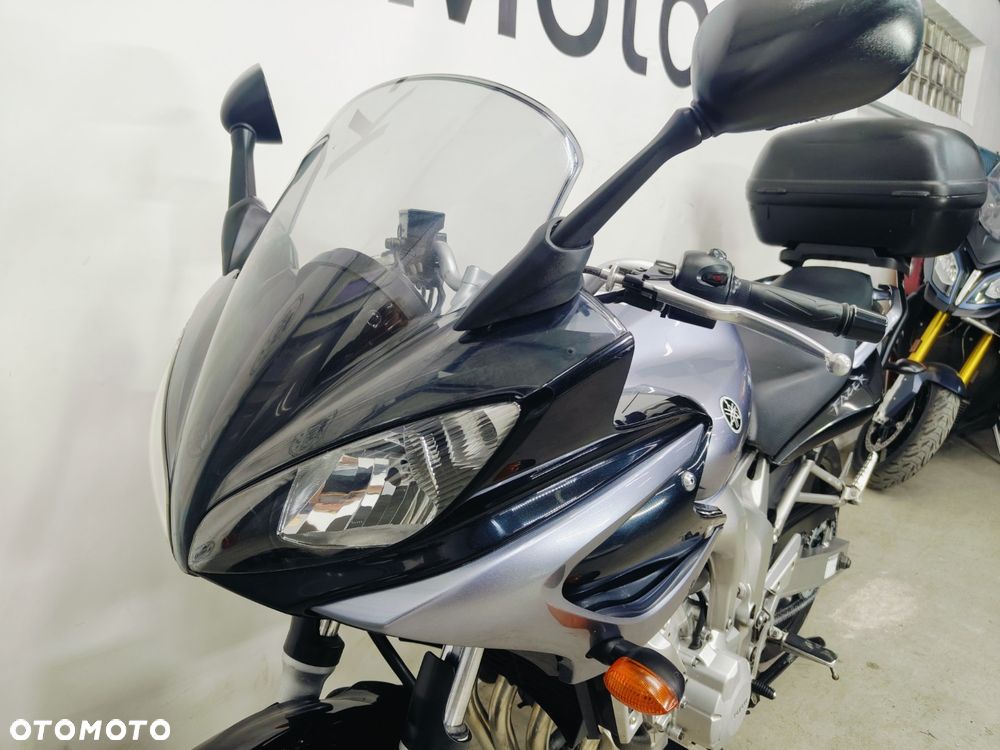 Yamaha FZS - 21