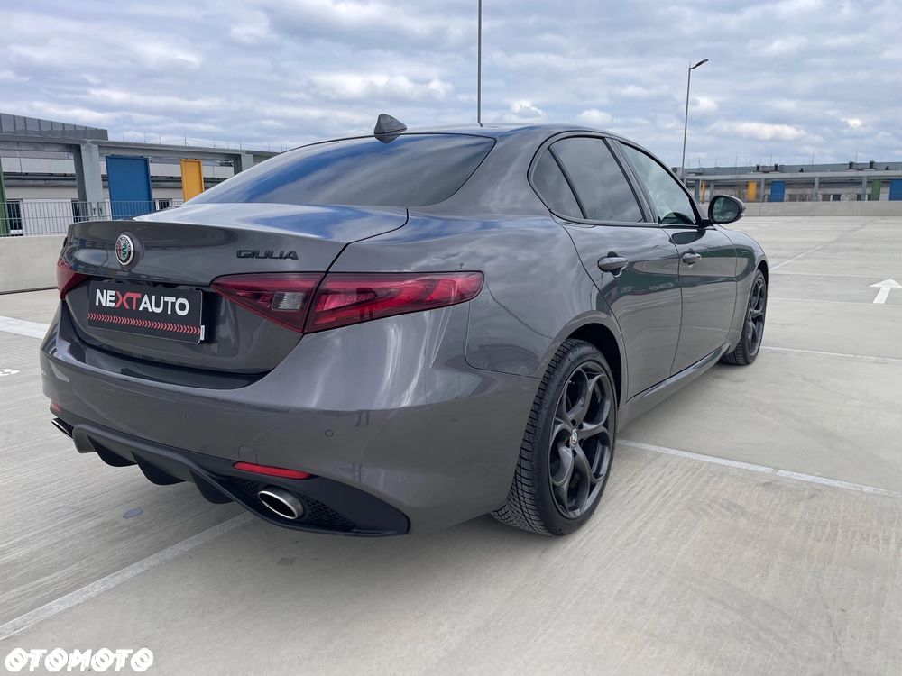 Alfa Romeo Giulia 2.0 Turbo Veloce Q4 - 10
