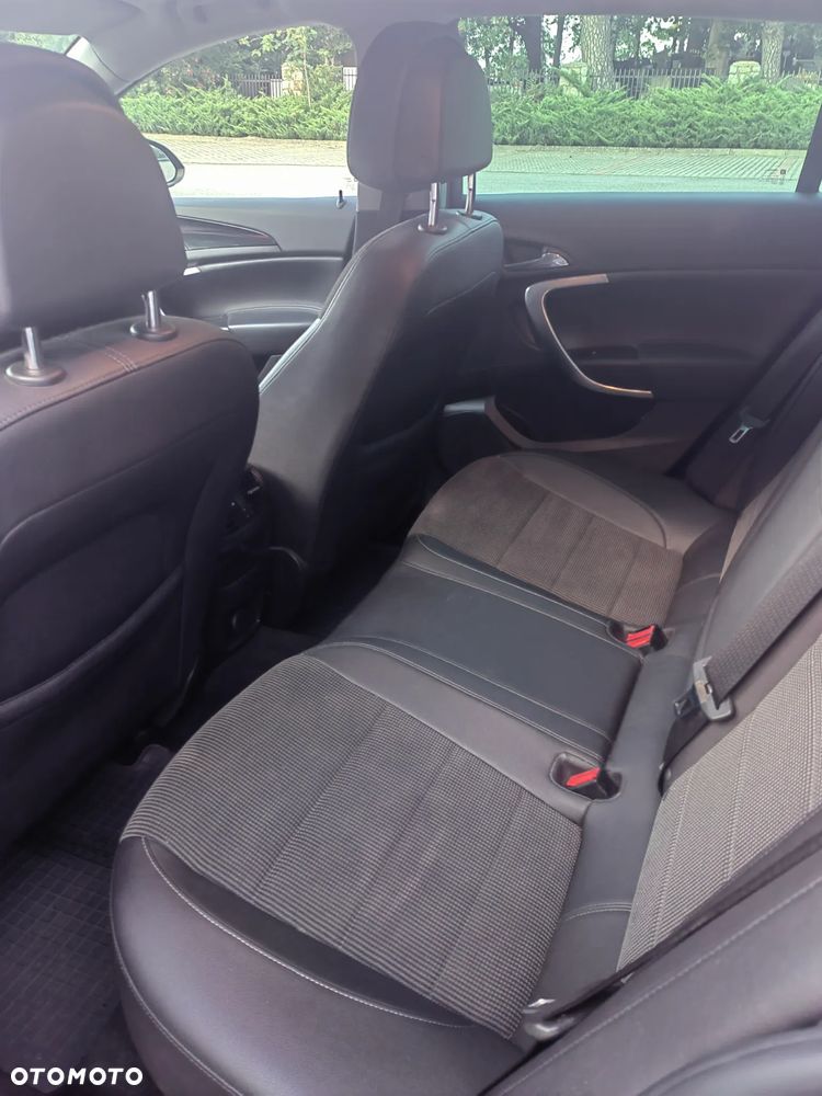 Opel Insignia - 17