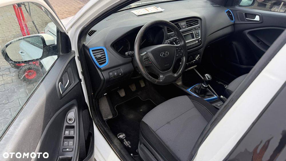 Hyundai i20 1.1 CRDi - 7