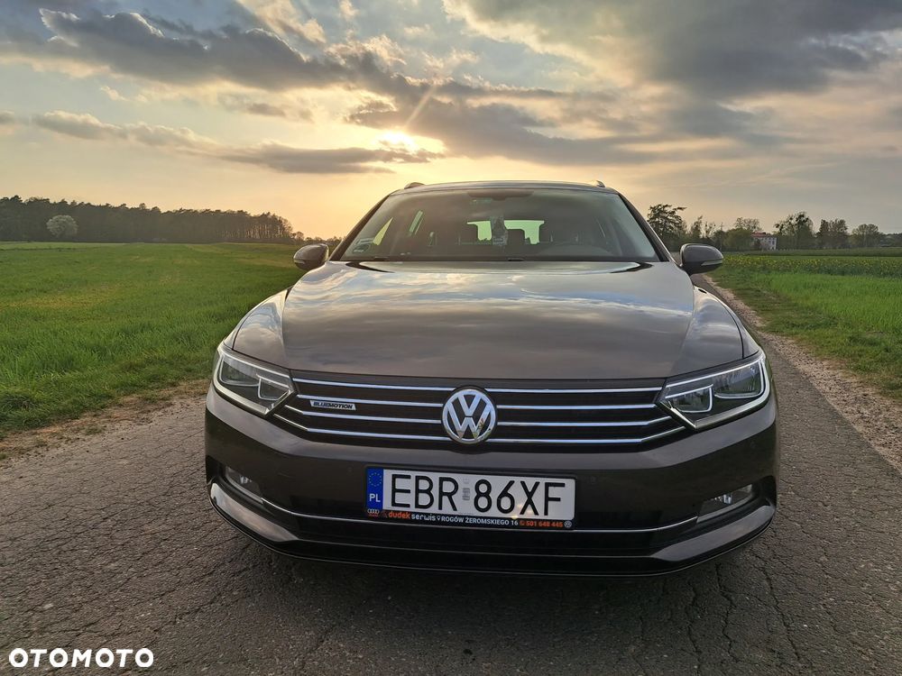 Volkswagen Passat 2.0 TDI (BlueMotion Technology) DSG Comfortline - 12