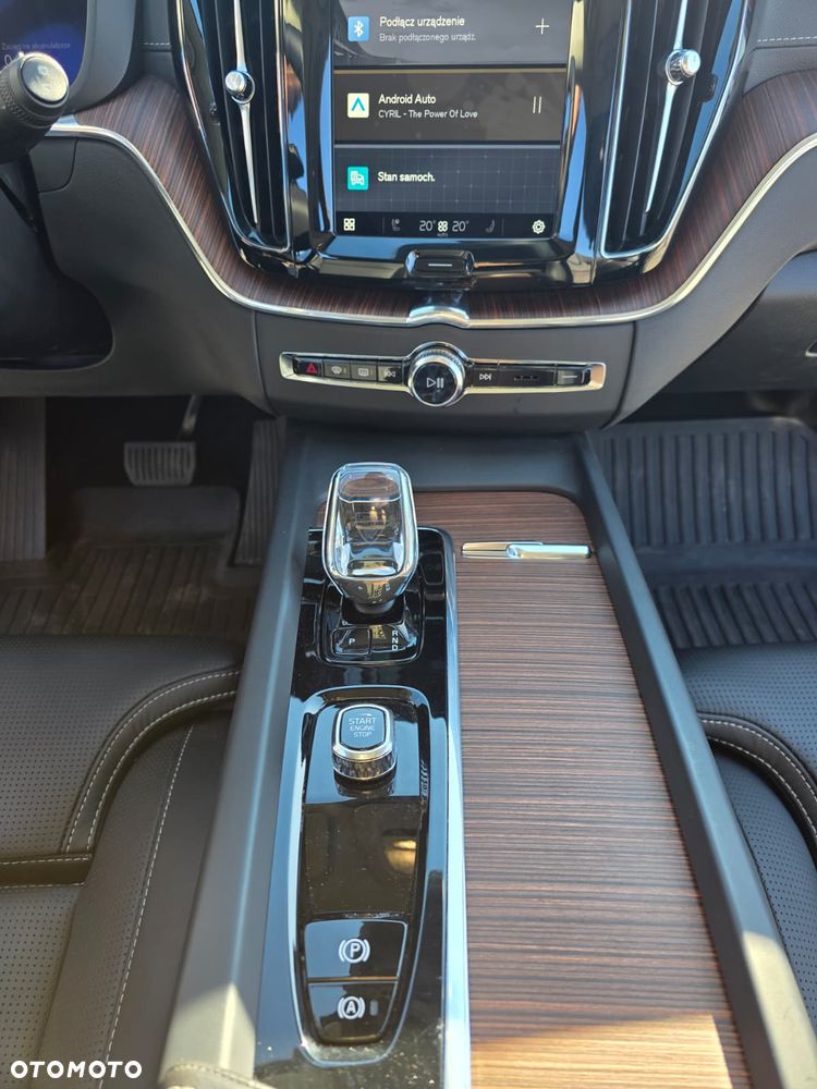 Volvo XC 60 T8 AWD Recharge Ultimate Dark - 7