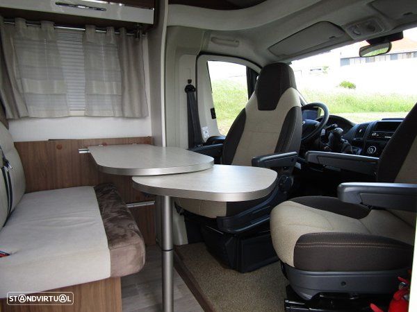 Pilote Essential P650 Cama Central - 17