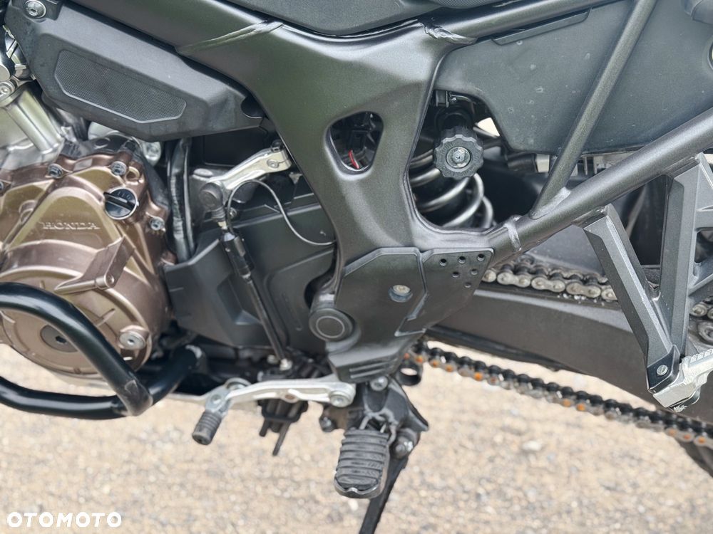 Honda CRF - 18