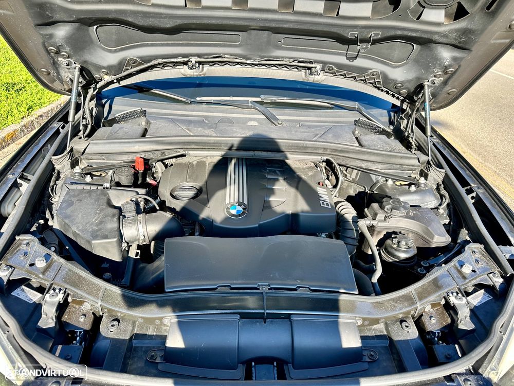 BMW X1 18 d sDrive - 32