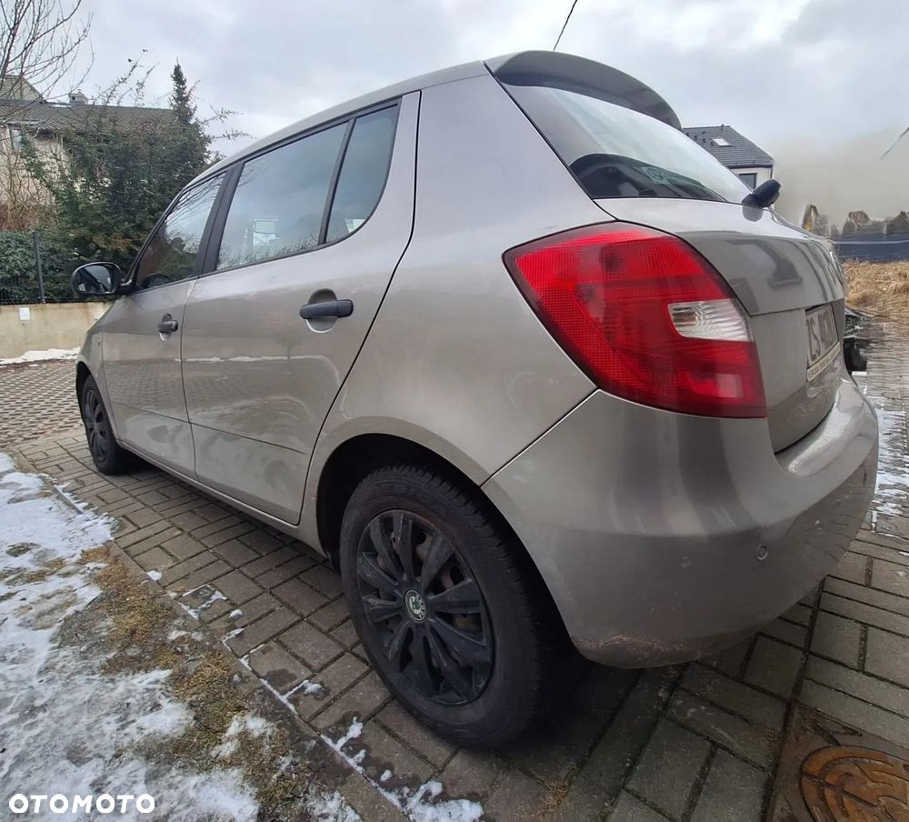 Skoda Fabia - 8