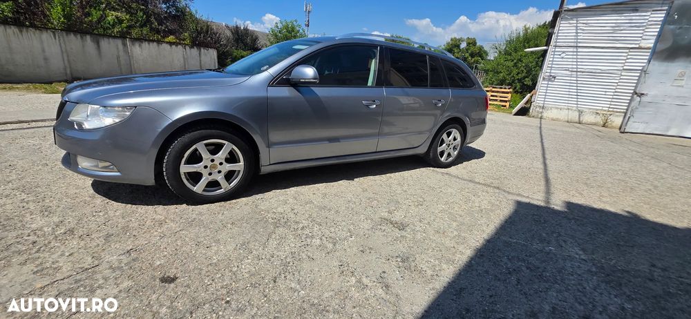 Skoda Superb 1.6 TDI FAMILY - 8