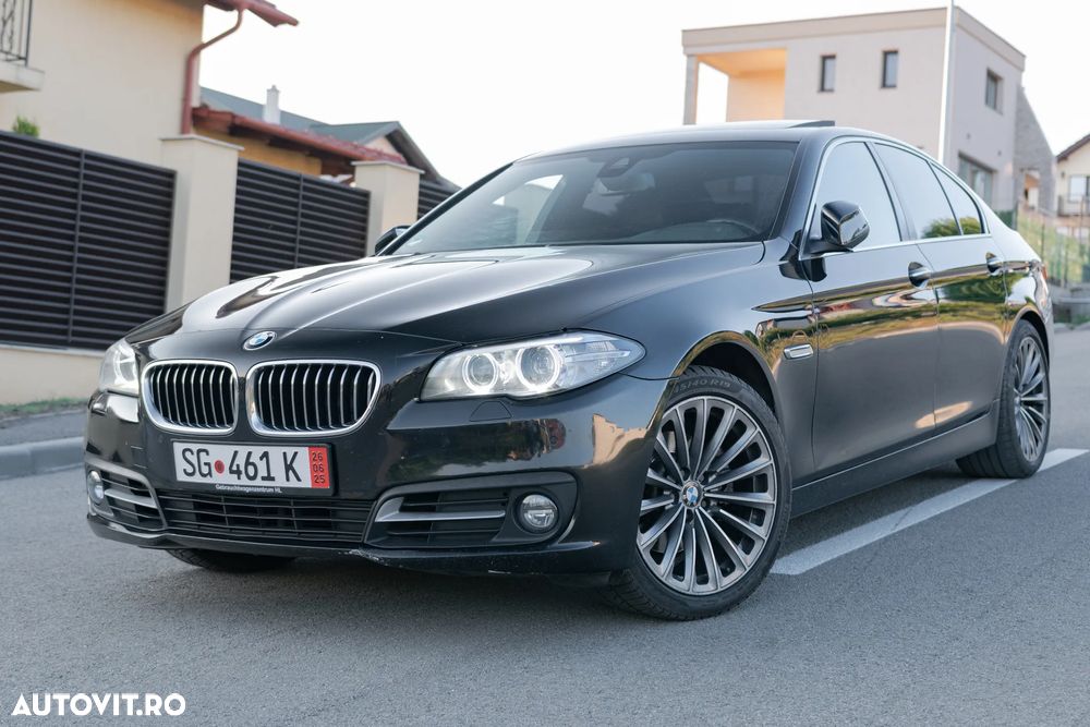 BMW Seria 5 520d xDrive - 13