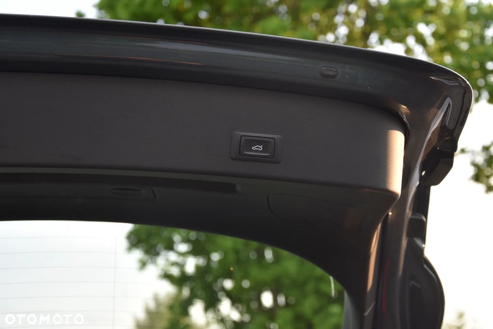 Audi A6 Avant 2.0 TDI ultra - 23