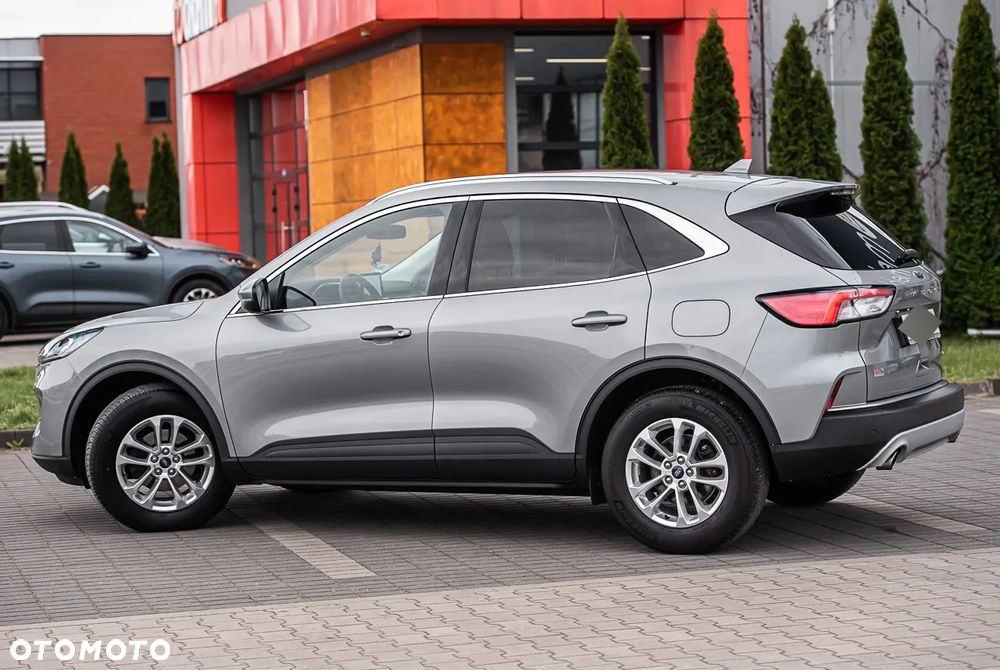 Ford Kuga - 10