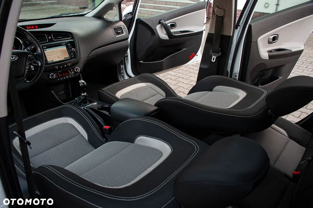 Kia Ceed 1.6 CRDi L Business Line - 14