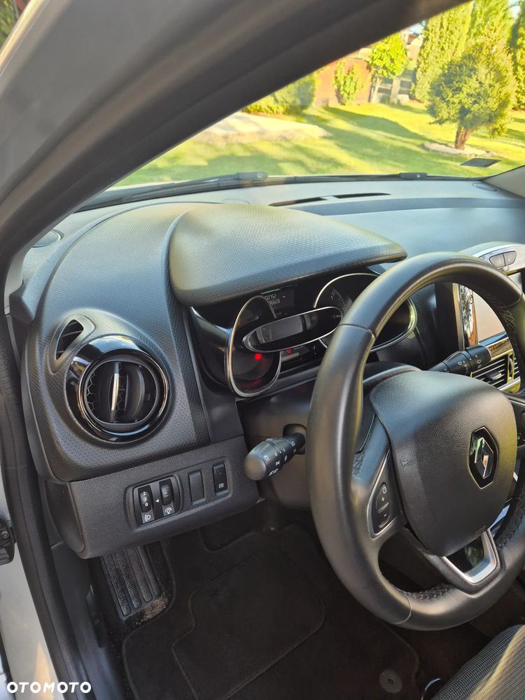 Renault Clio - 16