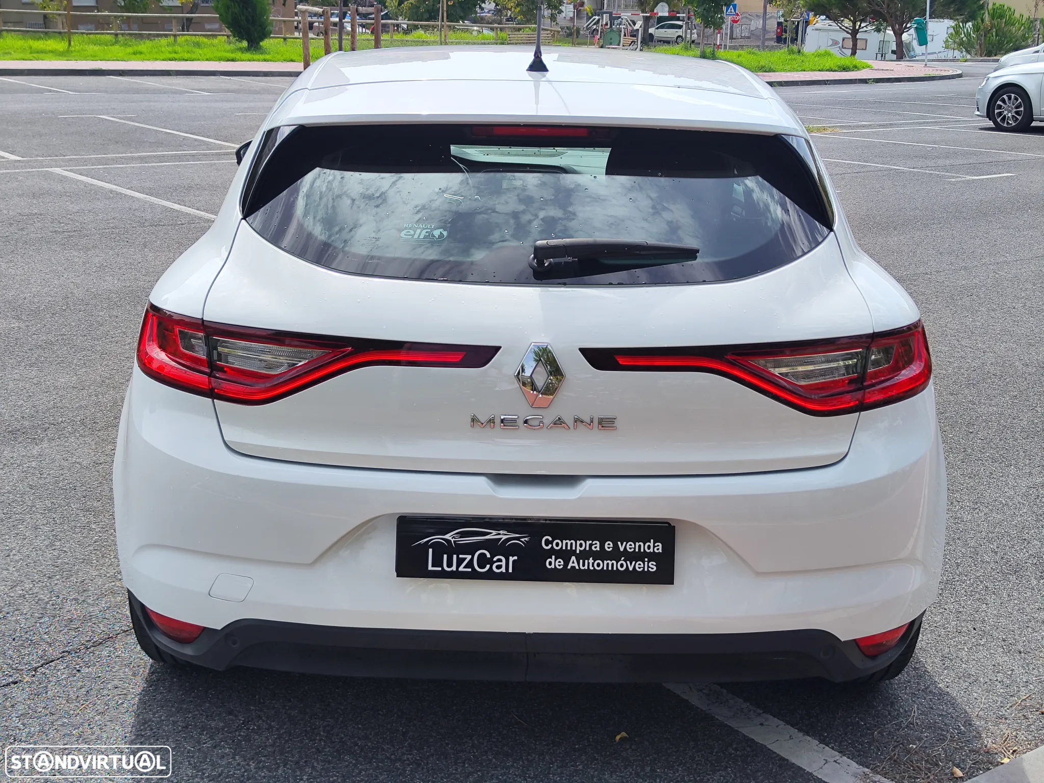 Renault Mégane ENERGY dCi 110 EDC INTENS - 8