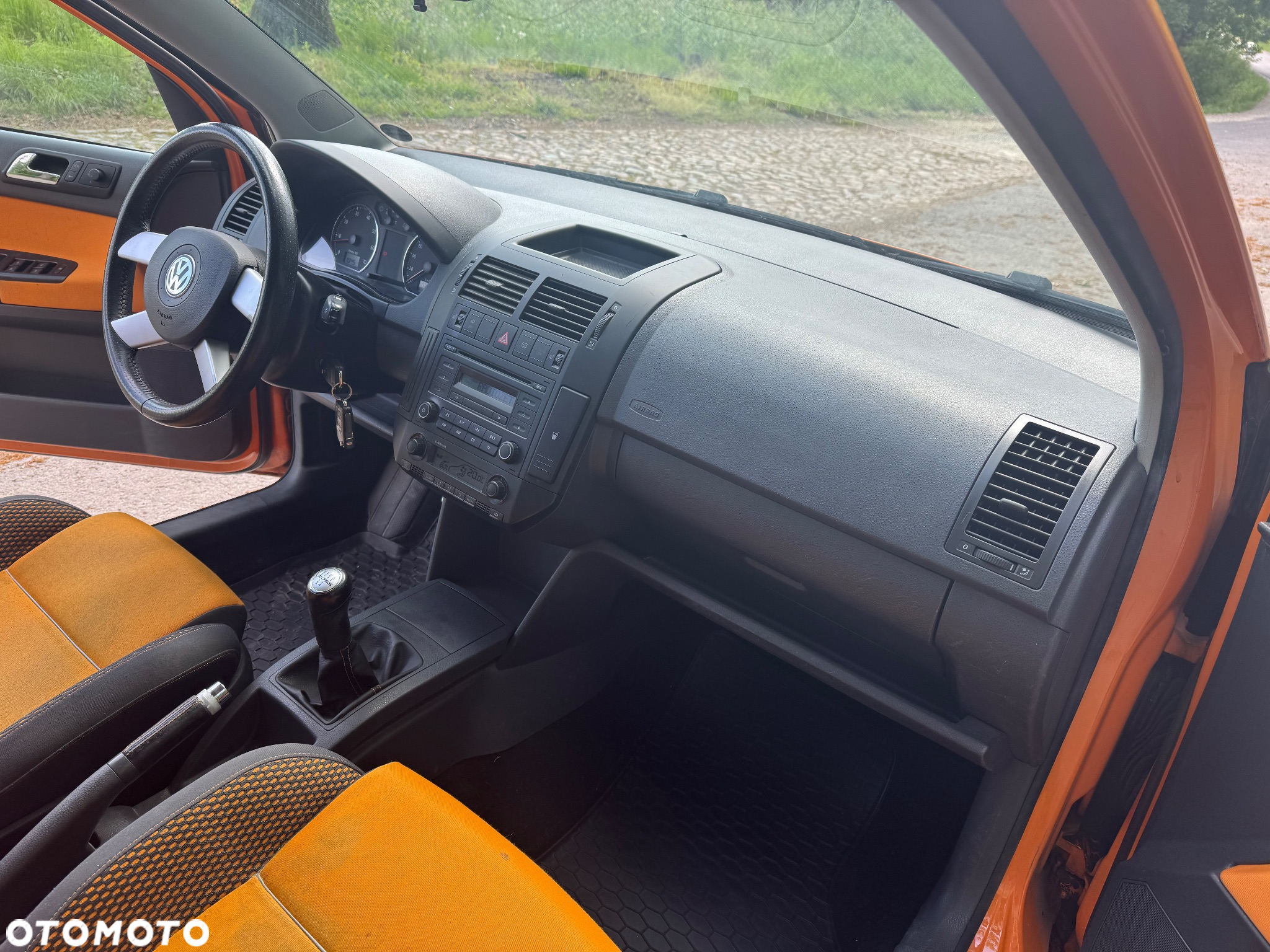 Volkswagen Polo Cross 1.6 - 23
