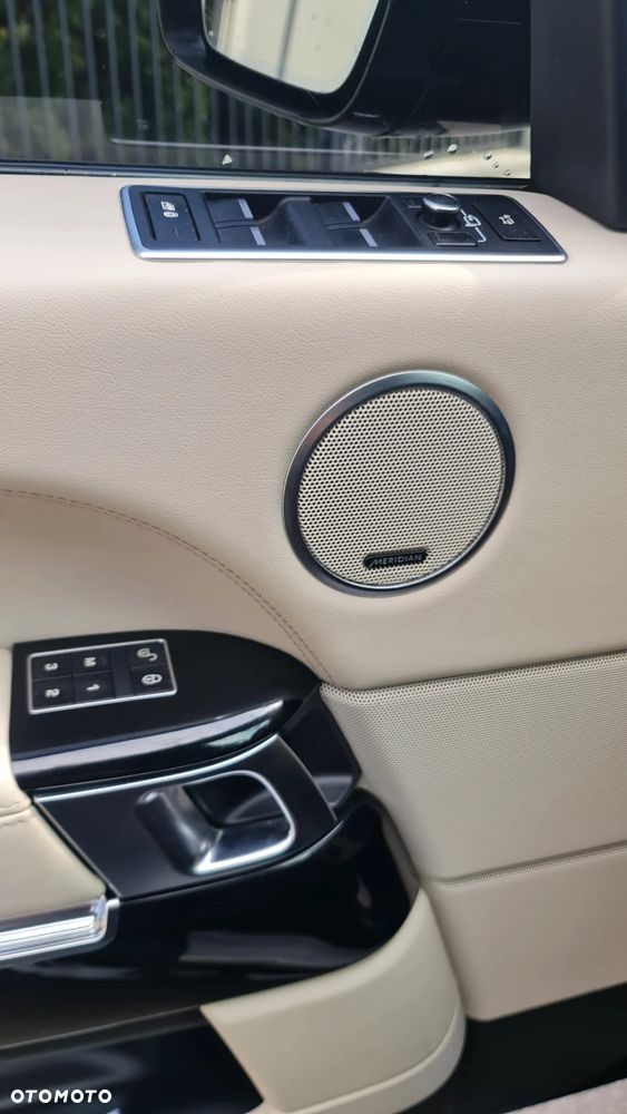 Land Rover Range Rover V8 Supercharged - 15