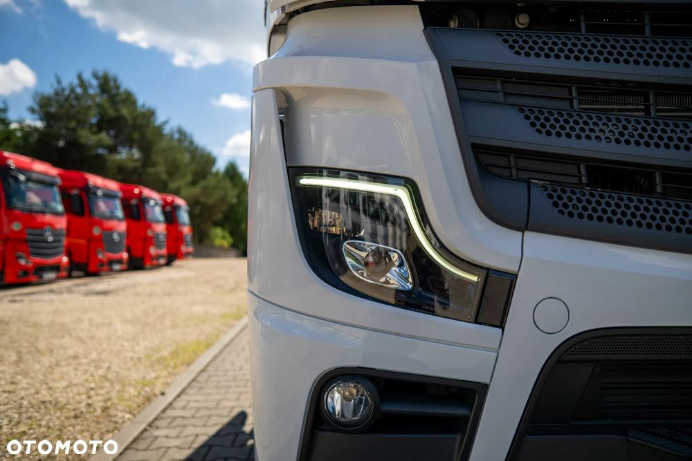 Mercedes-Benz Actros L - 11
