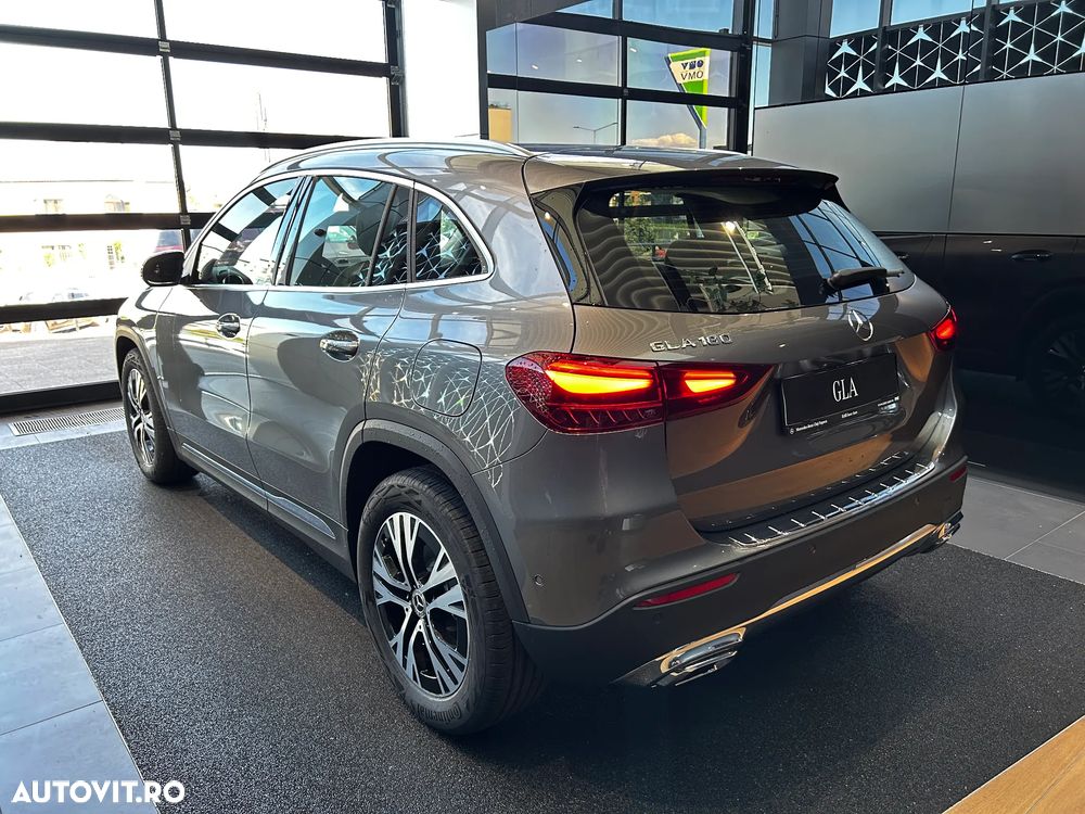 Mercedes-Benz GLA - 7
