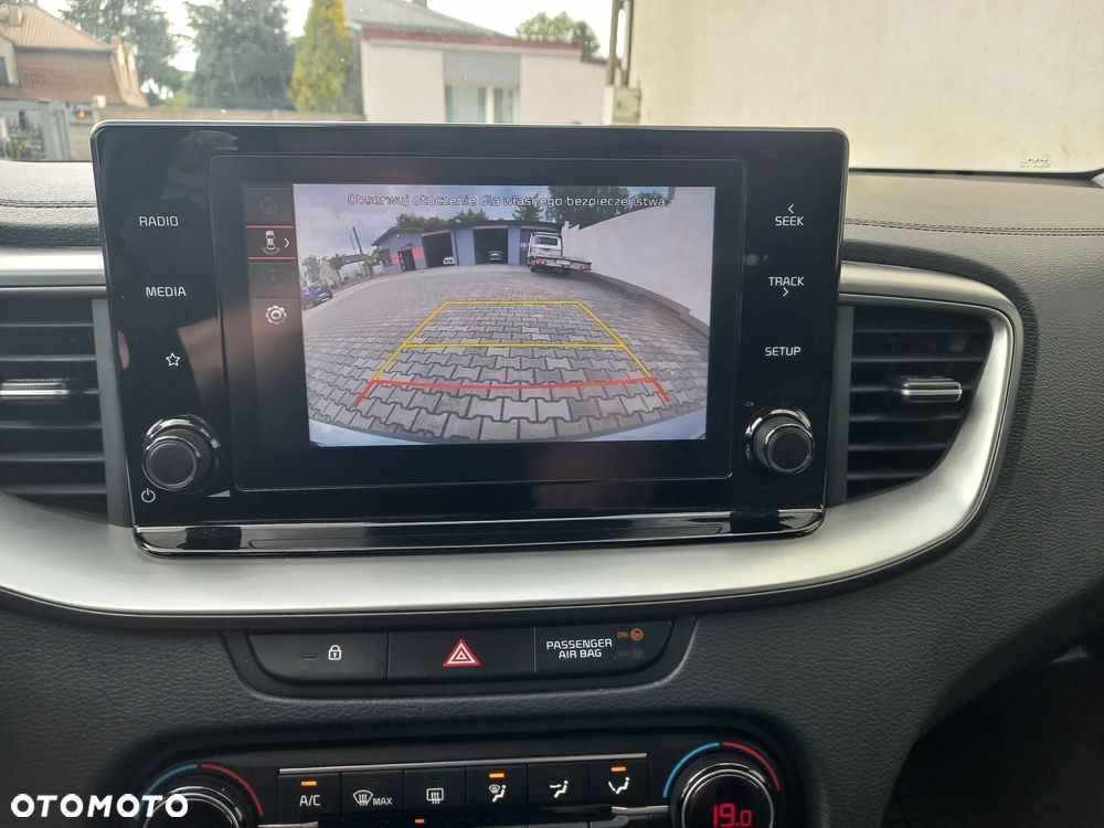 Kia Ceed 1.0 T-GDI Business Line Plus - 23