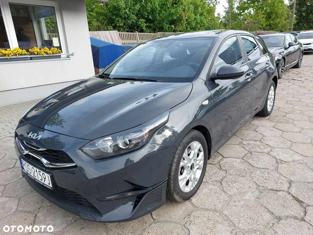 Kia Ceed - 4