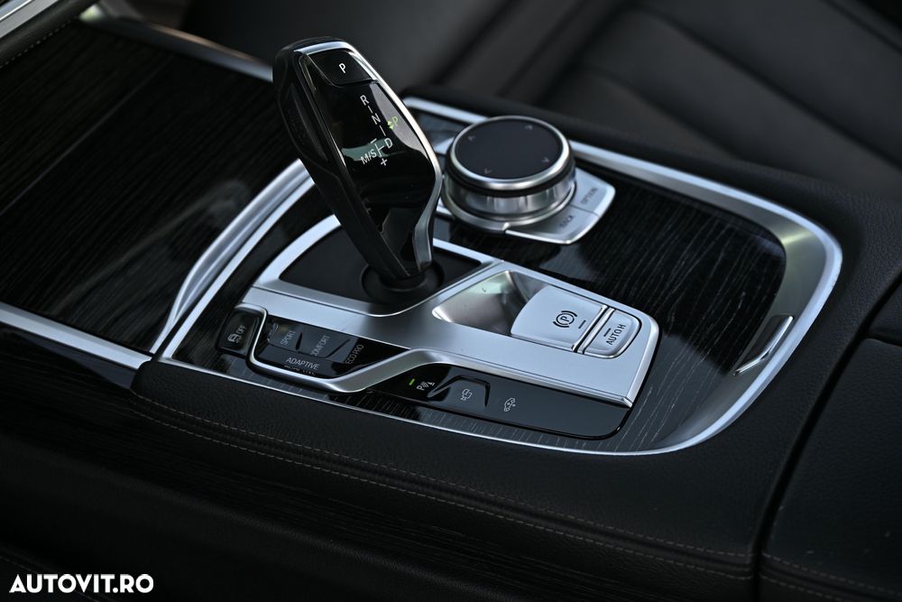 BMW Seria 7 740d xDrive - 13