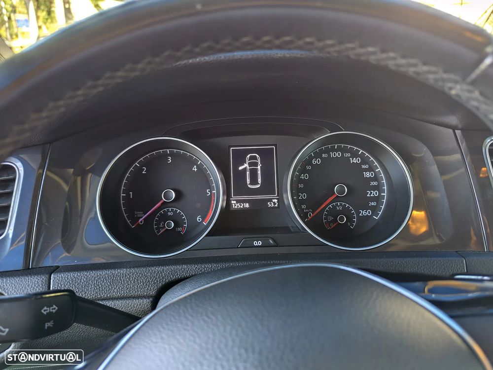 VW Golf Variant 1.6 TDi Confortline - 17
