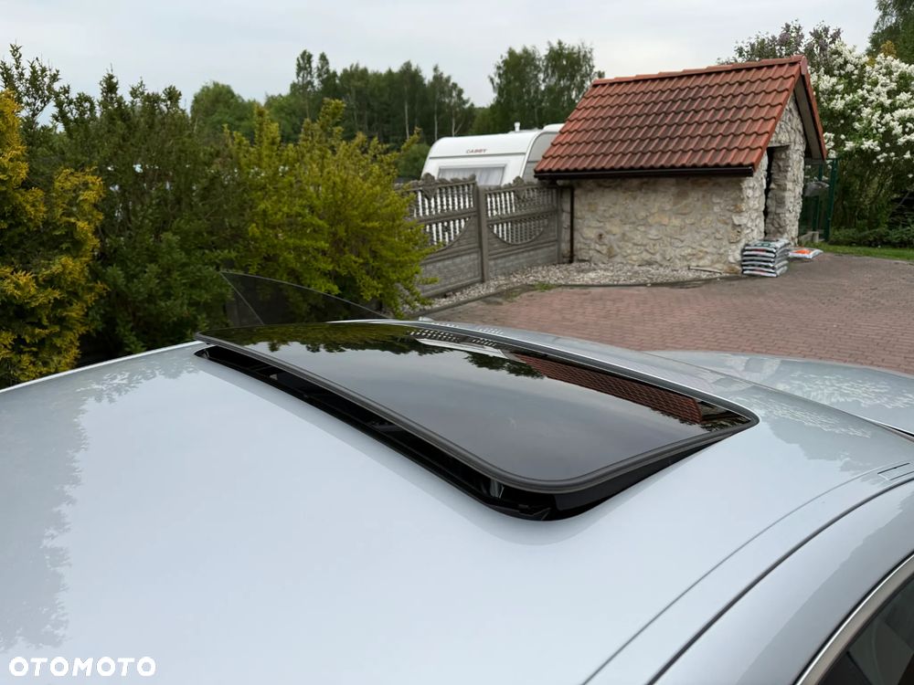 Mercedes-Benz CLS - 9