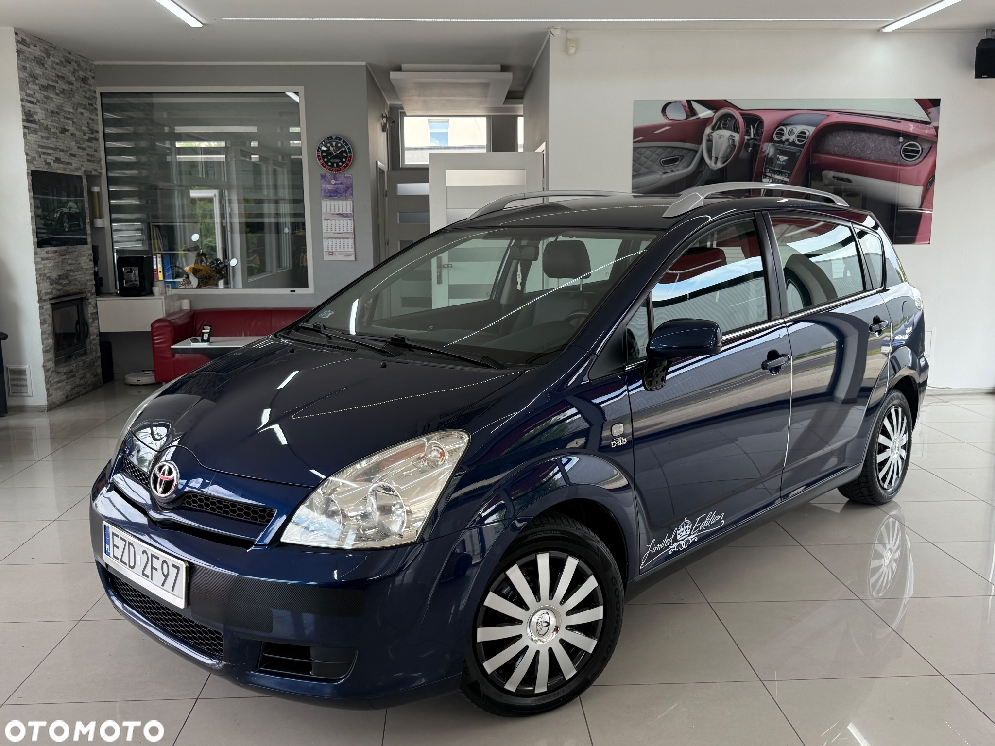 Toyota Corolla Verso 2.0 D-4D - 2