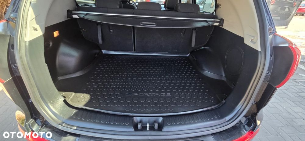 Kia Sportage 2,0 CRDI AWD Vision - 34