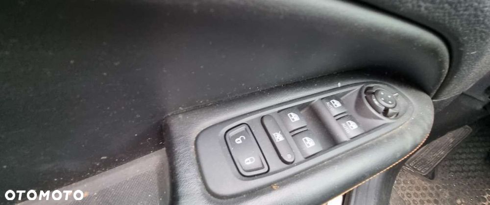 Jeep Compass - 10