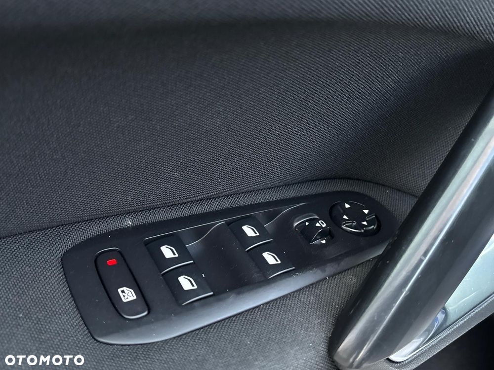 Peugeot 308 e-HDi 115 Stop & Start Allure - 22