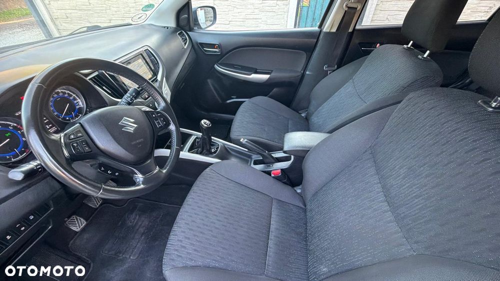 Suzuki Baleno 1.2 Dualjet Club - 24