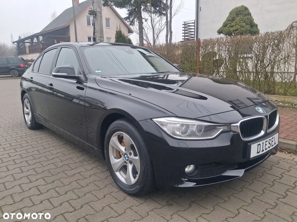 BMW Seria 3 318d Sport Line - 2