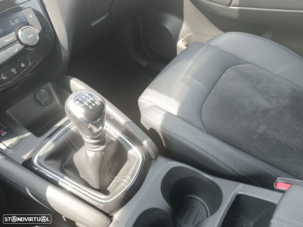 Nissan Qashqai 1.3 DIG-T Tekna Premium - 23