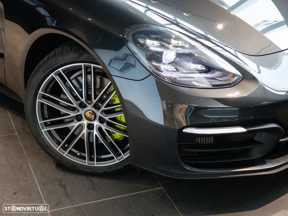 Porsche Panamera Sport Turismo 4 E-Hybrid Platinum Edition PDLS - 17