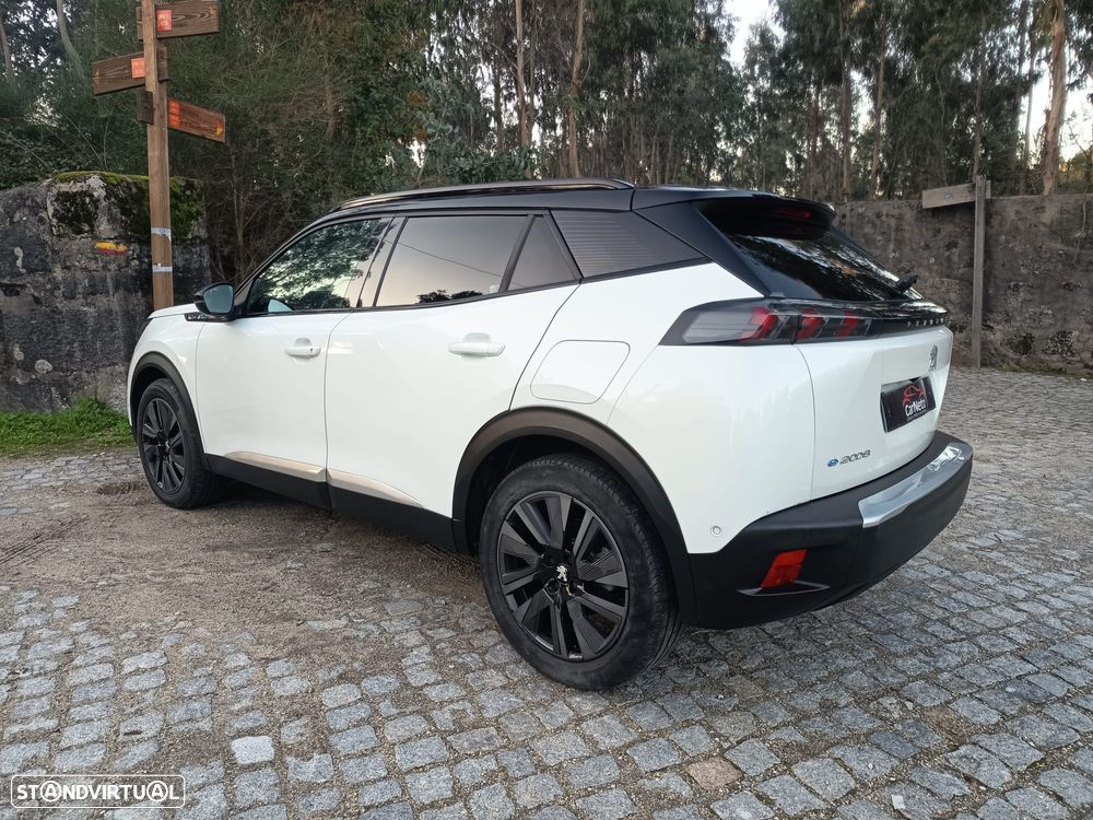 Peugeot e-2008 GT+ - 6