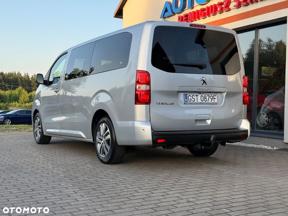 Peugeot Traveller - 13