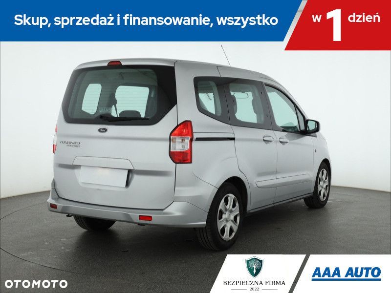 Ford Tourneo Courier - 6