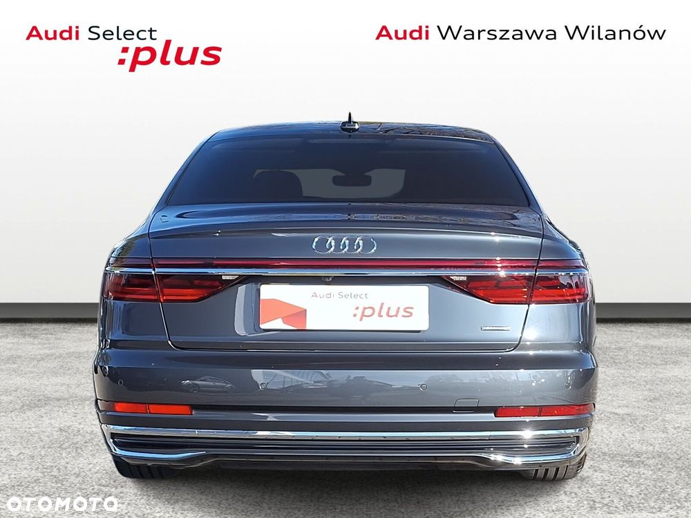 Audi A8 - 4