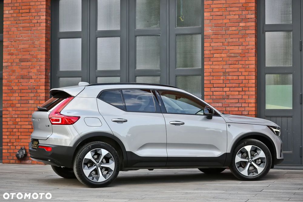 Volvo XC 40 B4 AWD Ultimate Bright - 17